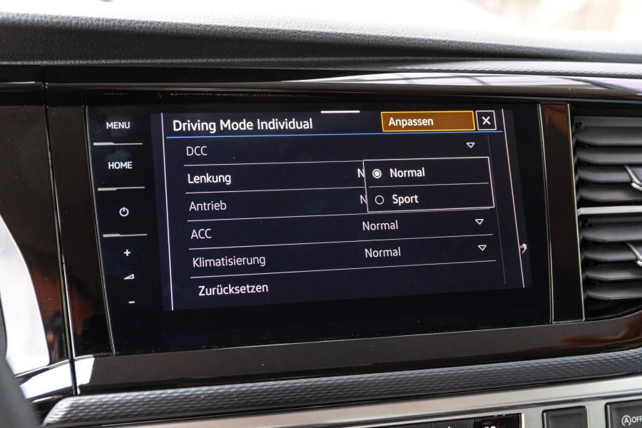 Детали интерьера Volkswagen Multivan Bulli (T6.1) 2019 года  (фото 41 из 86)